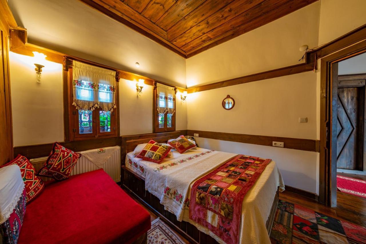 Safranbolu Seyi̇R Konak Otel ภายนอก รูปภาพ