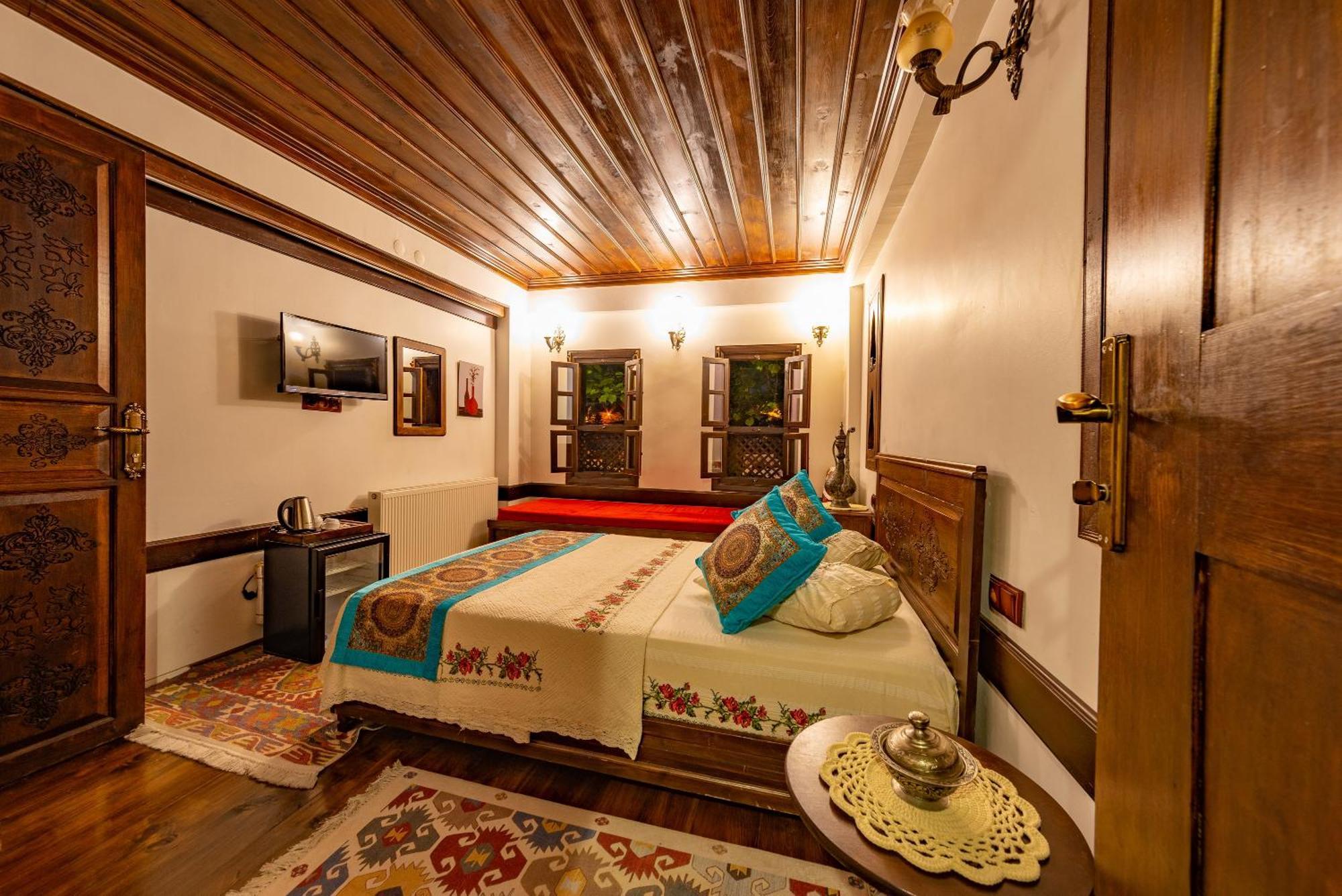 Safranbolu Seyi̇R Konak Otel ภายนอก รูปภาพ