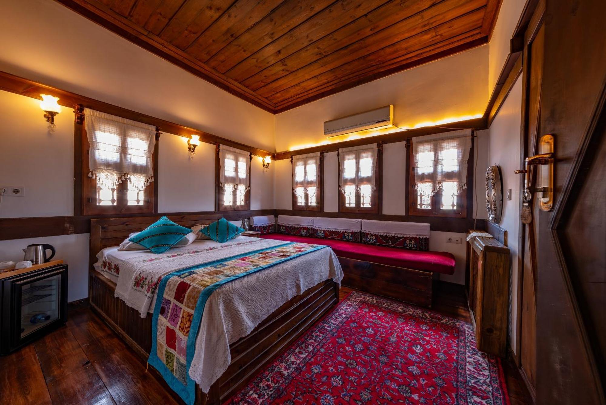 Safranbolu Seyi̇R Konak Otel ภายนอก รูปภาพ